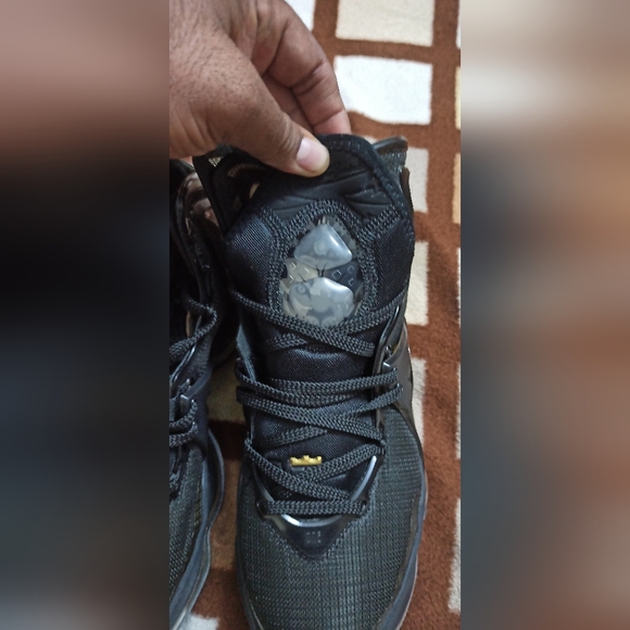 Nike Lebron Xix - Picture 6 of 15